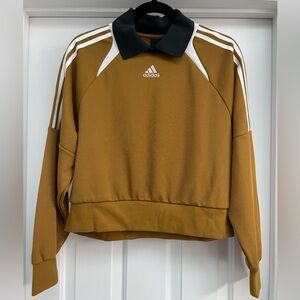 NWT adidas - women’s cropped sweatshirt - Medium